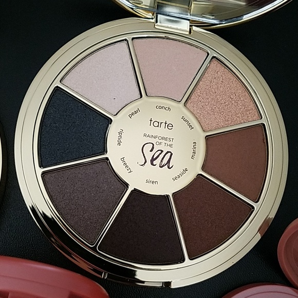 Brand new Tarte makeup bundle - Picture 3 of 5